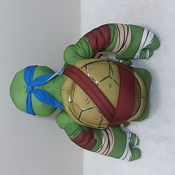 Teenage Mutant Ninja Turtles Leonardo Plush - Picture 5 of 8